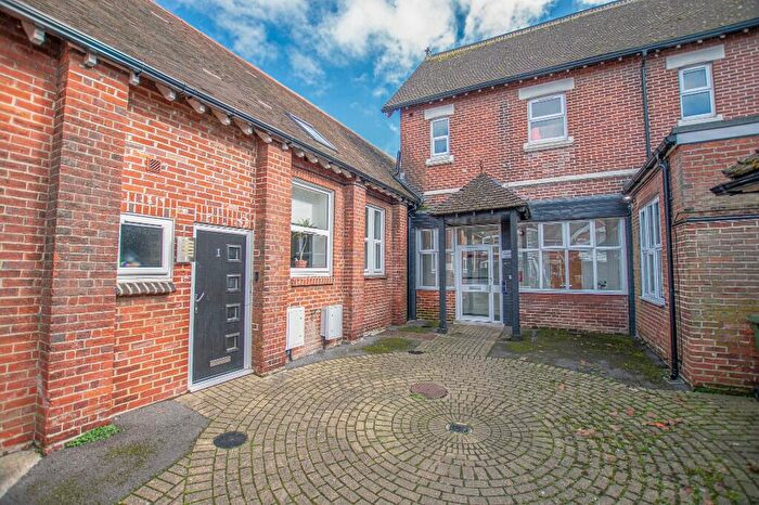 1 Bedroom Flat For Sale In Southampton Road, Eastleigh, SO50