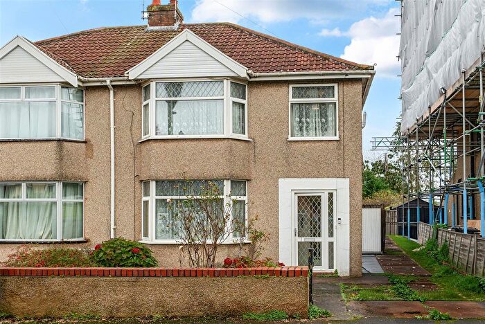 3 Bedroom Semi-Detached House For Sale In Tweeny Lane, Warmley, Bristol, BS30