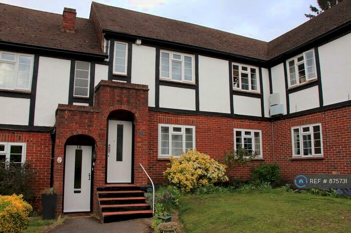 3 Bedroom Maisonette To Rent In Arlington Lodge, Weybridge, KT13