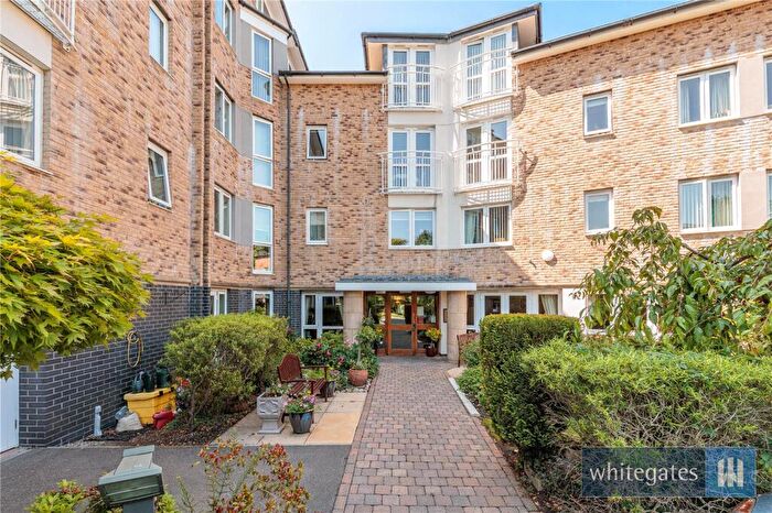 1 Bedroom Apartment For Sale In Vale Road, Woolton, Liverpool, Merseyside, L25