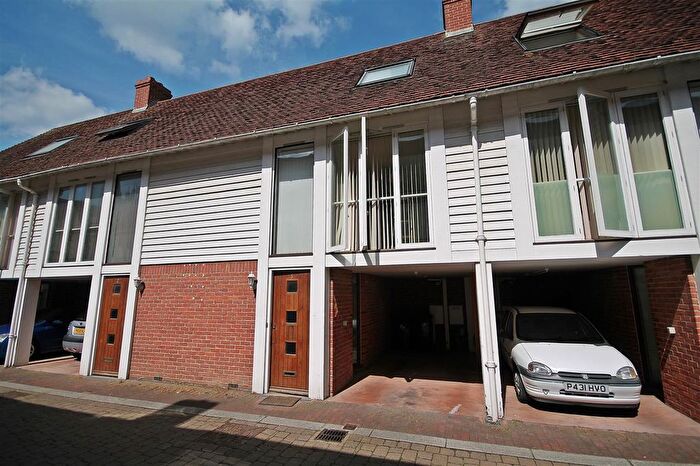 2 Bedroom Terraced House To Rent In Cobden Place, Canterbury, CT1