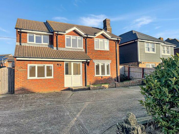 4 Bedroom House To Rent In West Street, Godshill, PO38