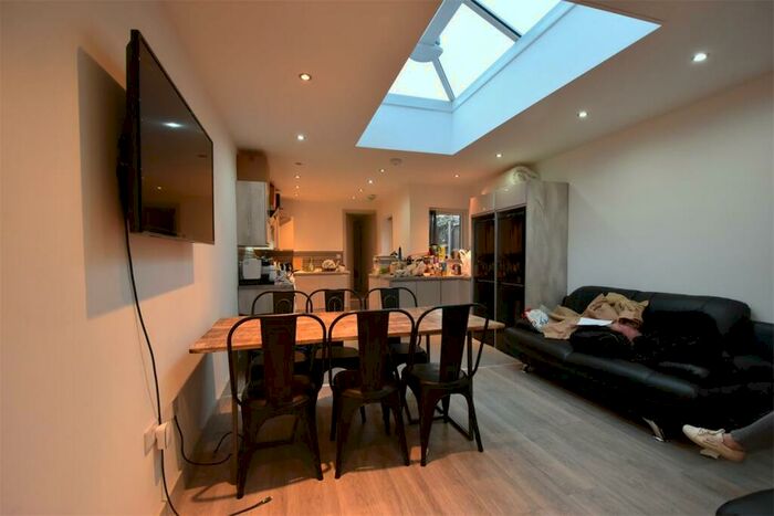 7 Bedroom Terraced House To Rent In Tiverton Road, Selly Oak, B29