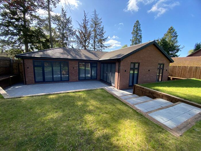 3 Bedroom Bungalow To Rent In Whitehill Road, Kidderminster, DY11