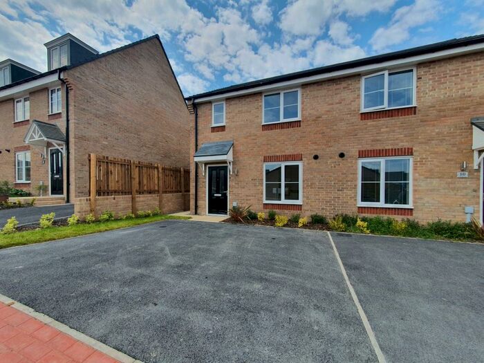 3 Bedroom Semi-Detached House To Rent In Carmelite Close, Northallerton, DL6