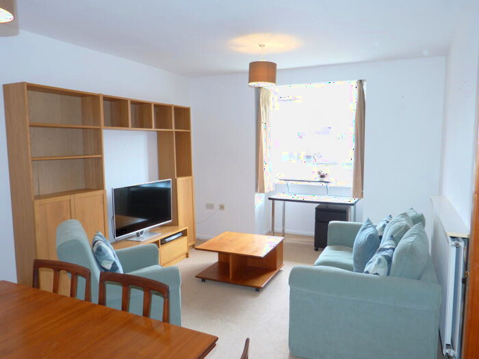 1 Bedroom Flat To Rent In Birnbeck Court, Finchley Road, London, NW11