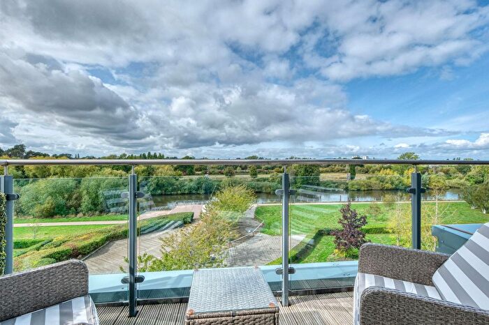 4 Bedroom Flat For Sale In Crossley Road, Worcester, WR5