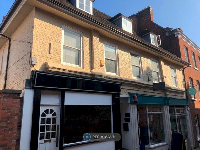 2 Bedroom Flat To Rent In Claremont Hill, Shrewsbury, SY1
