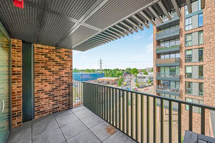 2 Bedroom Flat For Sale In Lister House, Plough Lane, Earlsfield, London, SW17