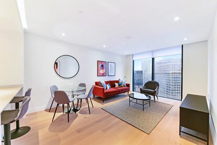 1 Bedroom Apartment To Rent In Hampton Tower, Marsh Wall, London, E14