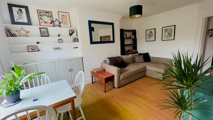 2 Bedroom Flat To Rent In Argyle Road, London / Ealing, W13