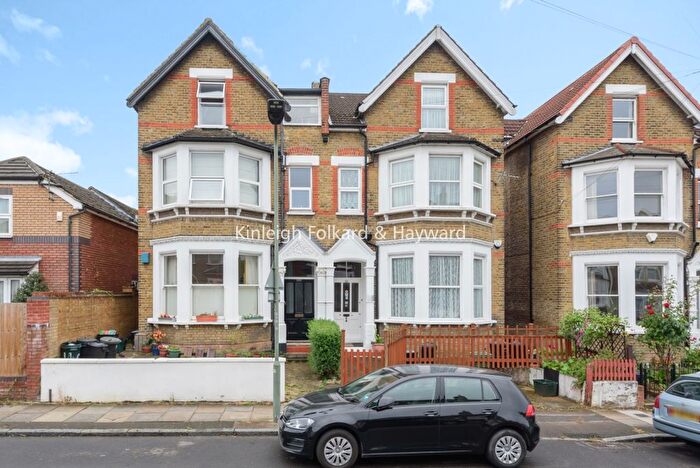 2 Bedroom Flat To Rent In Genoa Road, Penge, London, SE20