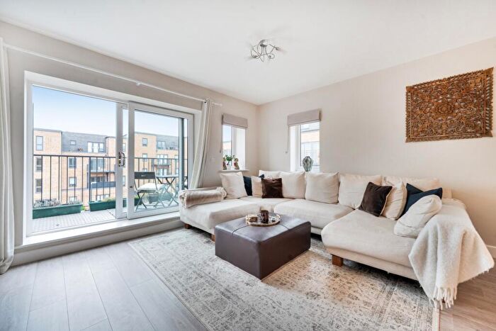 2 Bedroom Apartment To Rent In Isambard Close Maidenhead, SL6