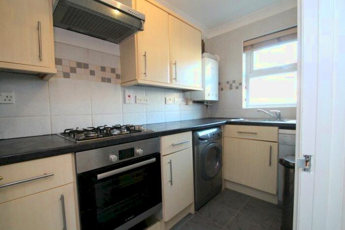 2 Bedroom Property To Rent In Beaumont Terrace, London, SE13