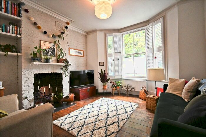 1 Bedroom Flat To Rent In Fellbrigg Road, East Dulwich, London, SE22
