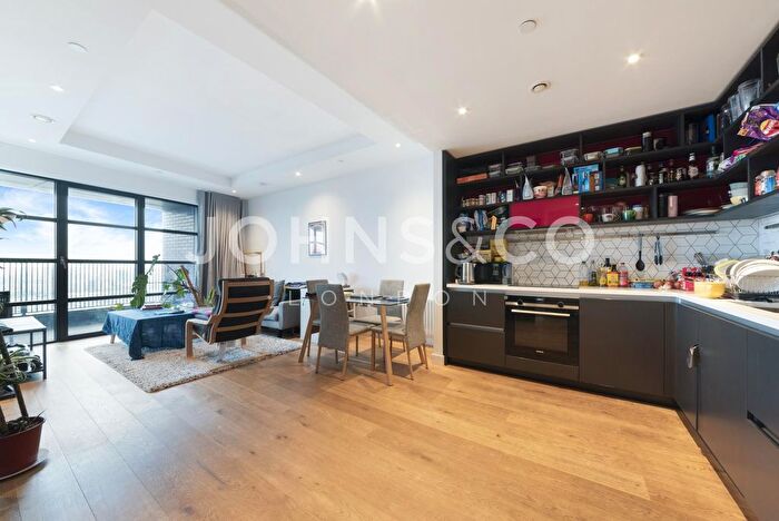 1 Bedroom Flat For Sale In Bridgewater House, London City Island, E14
