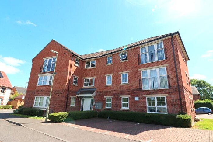 2 Bedroom Apartment For Sale In Vancouver Avenue, Purbrook, PO7