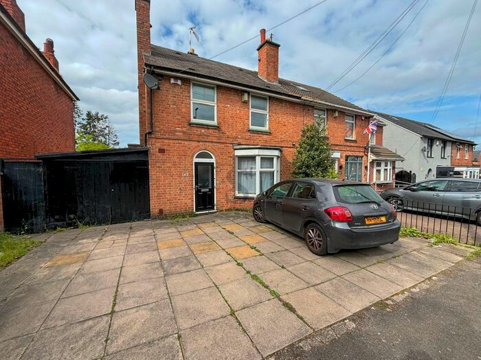 3 Bedroom Semi-Detached House To Rent In Uppingham Road, Leicester, LE5