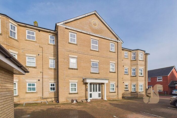2 Bedroom Flat For Sale In Steed Crescent, Colchester, CO2