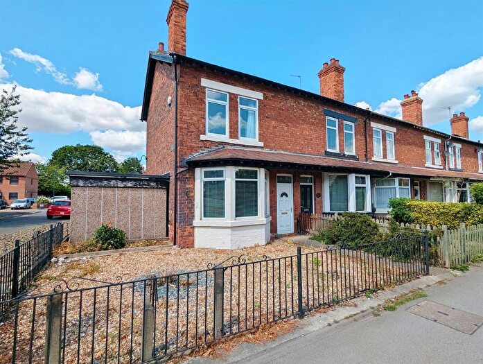 2 Bedroom End Of Terrace House To Rent In Barlby Road, Selby, YO8