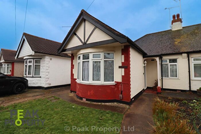 2 Bedroom Semi-Detached House To Rent In Stuart Road, Southend On Sea, SS2