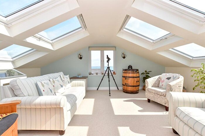 3 Bedroom Chalet For Sale In Westfield Park, Ryde, Isle Of Wight, PO33