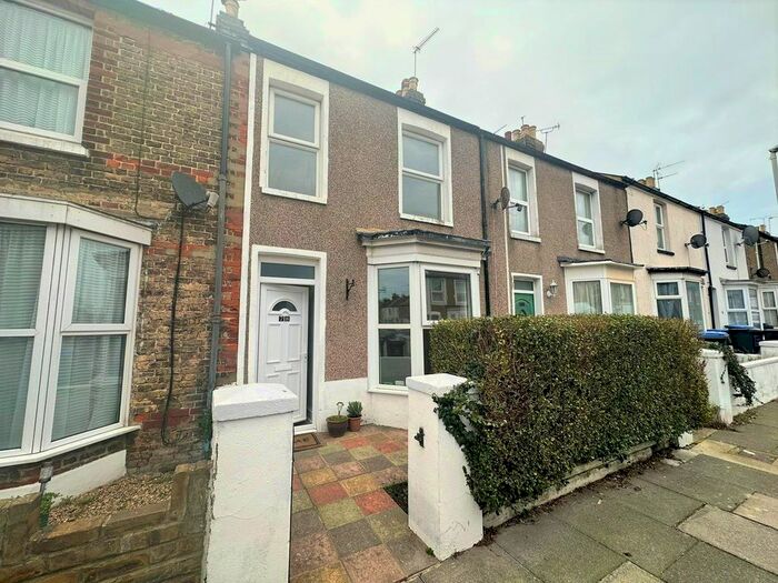 2 Bedroom Terraced House To Rent In Byron Avenue, Margate, CT9