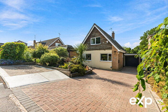 2 Bedroom Detached House For Sale In Chestnut Avenue, Ravenshead, NG15