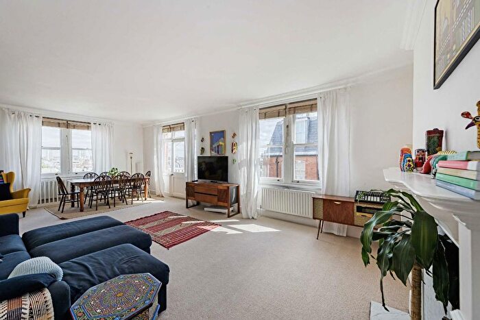 3 Bedroom Flat To Rent In Moscow Road, Notting Hill, W2