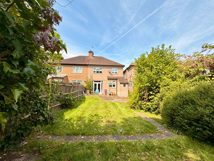 3 Bedroom Semi-Detached House For Sale In Headstone Lane, Harrow, HA2