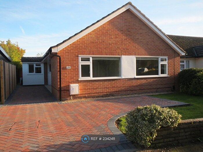 4 Bedroom Bungalow To Rent In Peel Crescent, Hertford, SG14