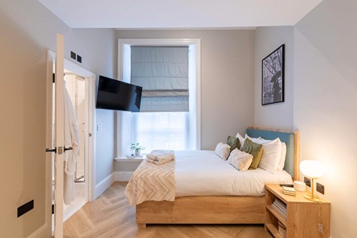 Studio To Rent In Draycott Avenue, SW3