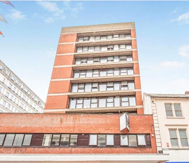 1 Bedroom Flat For Sale In Flat Mariner House, High Street, Southend-On-Sea, Essex, SS1