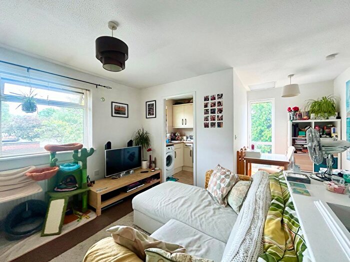 1 Bedroom Terraced House To Rent In Wellesley Close, Ash Vale, GU12
