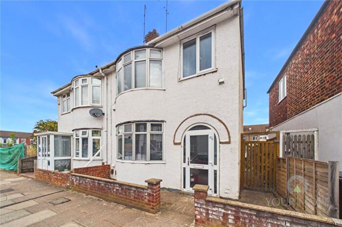 3 Bedroom Semi-Detached House To Rent In Southfield Avenue, Northampton, Northamptonshire, NN4