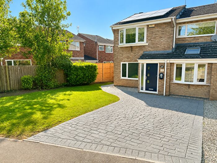 4 Bedroom Town House For Sale In Lamport Close, Wigston, LE18