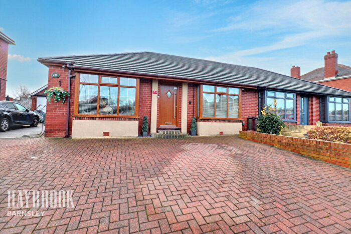 2 Bedroom Semi-Detached Bungalow For Sale In Wombwell Lane, Wombwell, S73