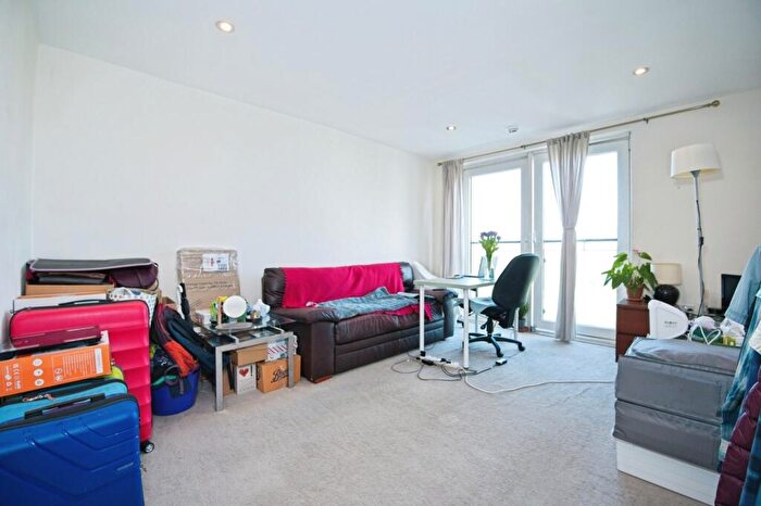 1 Bedroom Flat For Sale In Kilcredaun House, Ferry Court, Cardiff Bay, CF11