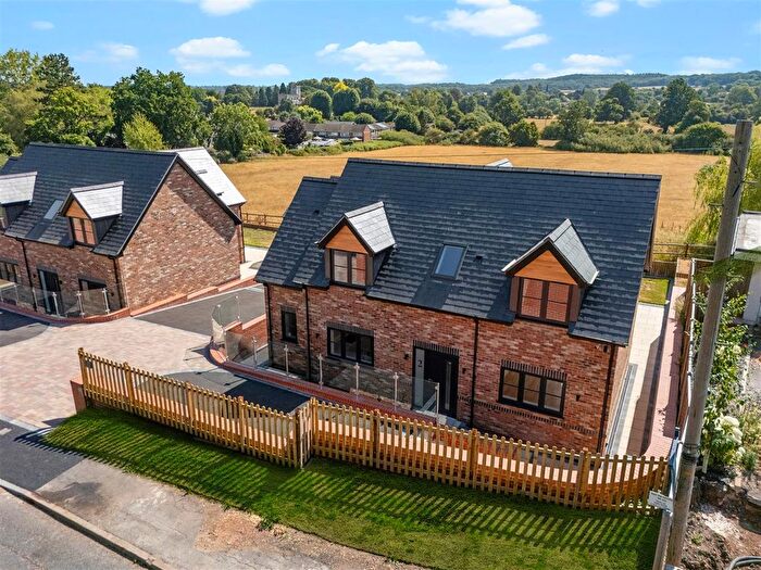 4 Bedroom Detached House For Sale In , Wells Cottage, Wootton Wawen, B95