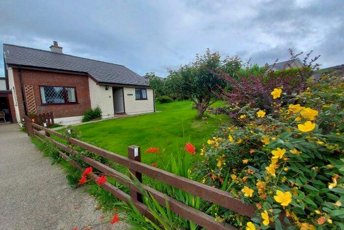 2 Bedroom Bungalow To Rent In Hafod Lon, Bangor, LL57