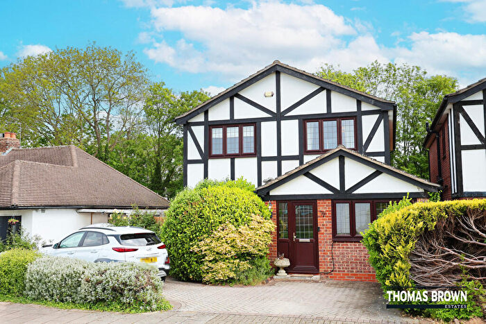 4 Bedroom Detached House For Sale In Hilborough Way, Orpington, BR6