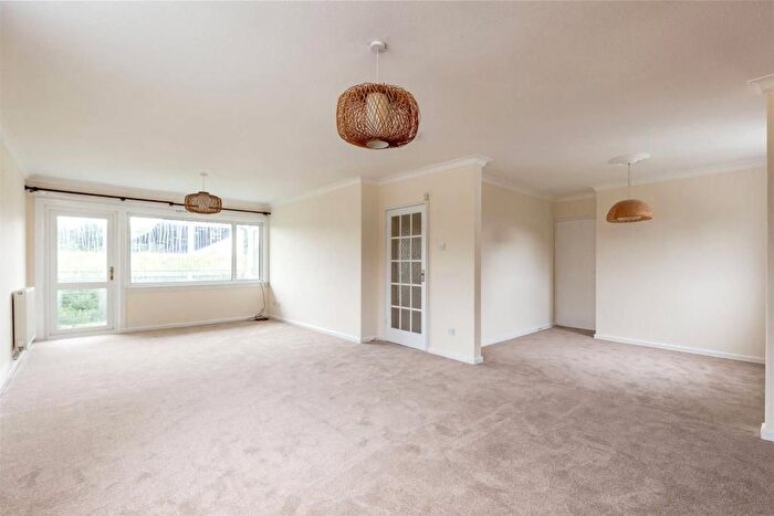 3 Bedroom Flat To Rent In , Myreside Road, Edinburgh, EH10