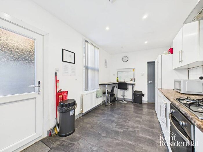 Property To Rent In Room, Rochester Street, ME4