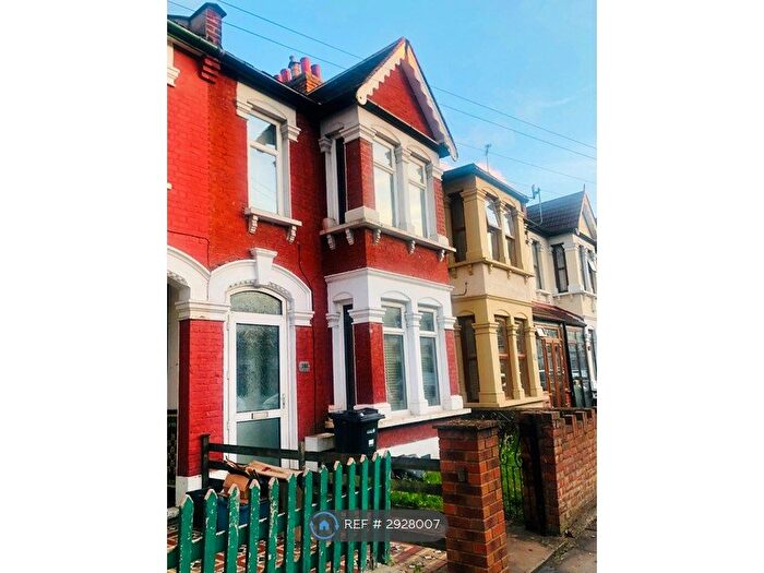 4 Bedroom Terraced House To Rent In Mortlake Road, Ilford, IG1