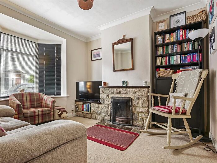 2 Bedroom Terraced House For Sale In Beaconsfield Road, Christchurch, BH23