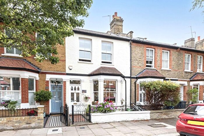 2 Bedroom Property To Rent In Hessel Road, Northfields, W13