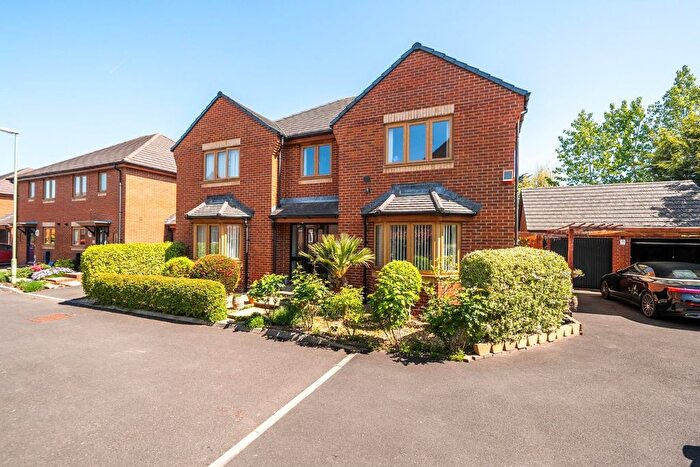 5 Bedroom Detached House For Sale In Oyster Close, Hayling Island, PO11