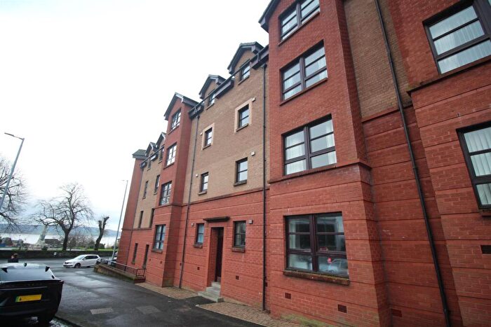 2 Bedroom Flat For Sale In Wellpark Court, Roxburgh Street, Greenock, PA15