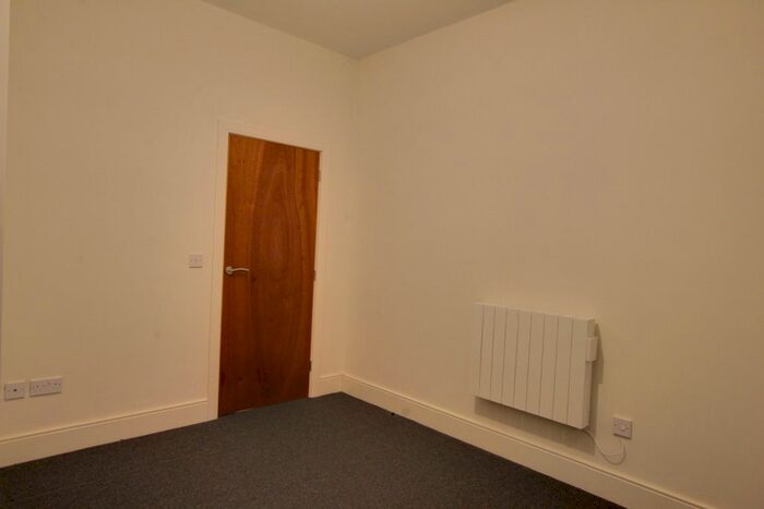 1 Bedroom Flat To Rent In Lea Bridge Road, Walthamstow, London, E17