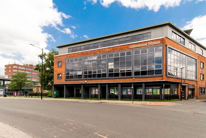 1 Bedroom Flat To Rent In Grosvenor House, Union Street, WF1